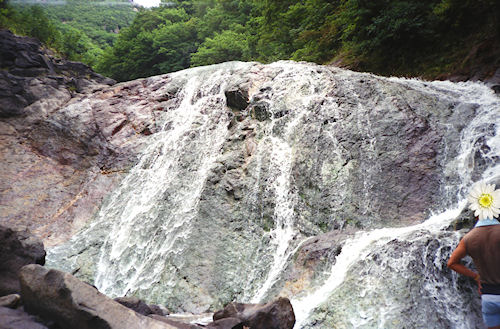 北海道40カムイワッカ湯の滝
