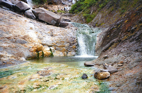 北海道42カムイワッカ湯の滝