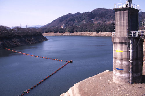 津久井湖〈渇水〉08