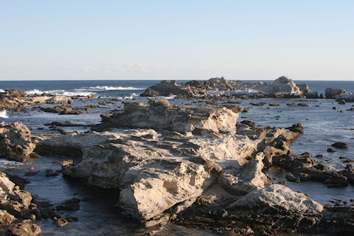 房総半島54仁右衛門島